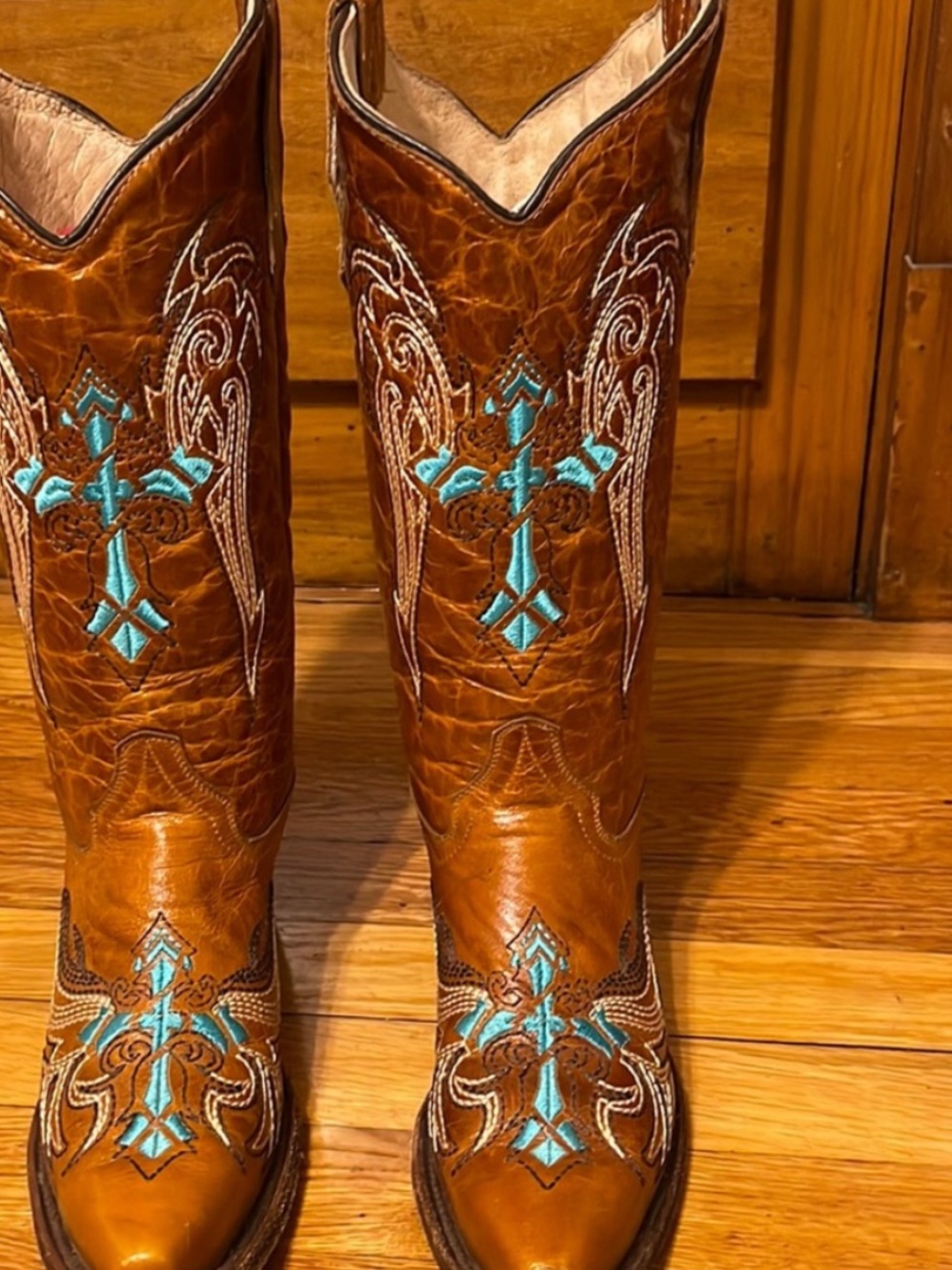 Circle G Turquoise Embroidered Western Boots Size 8 NWOT